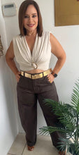 Cargar imagen en el visor de la galería, BLUSA CREMA
