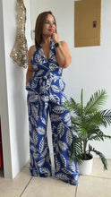 Cargar imagen en el visor de la galería, JUMPSUIT CON CUELLO Y BOTONES
