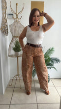 Load image into Gallery viewer, PANTALÓN BARRILITO
