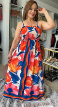 Load image into Gallery viewer, TRAJE LARGO DE COLORES
